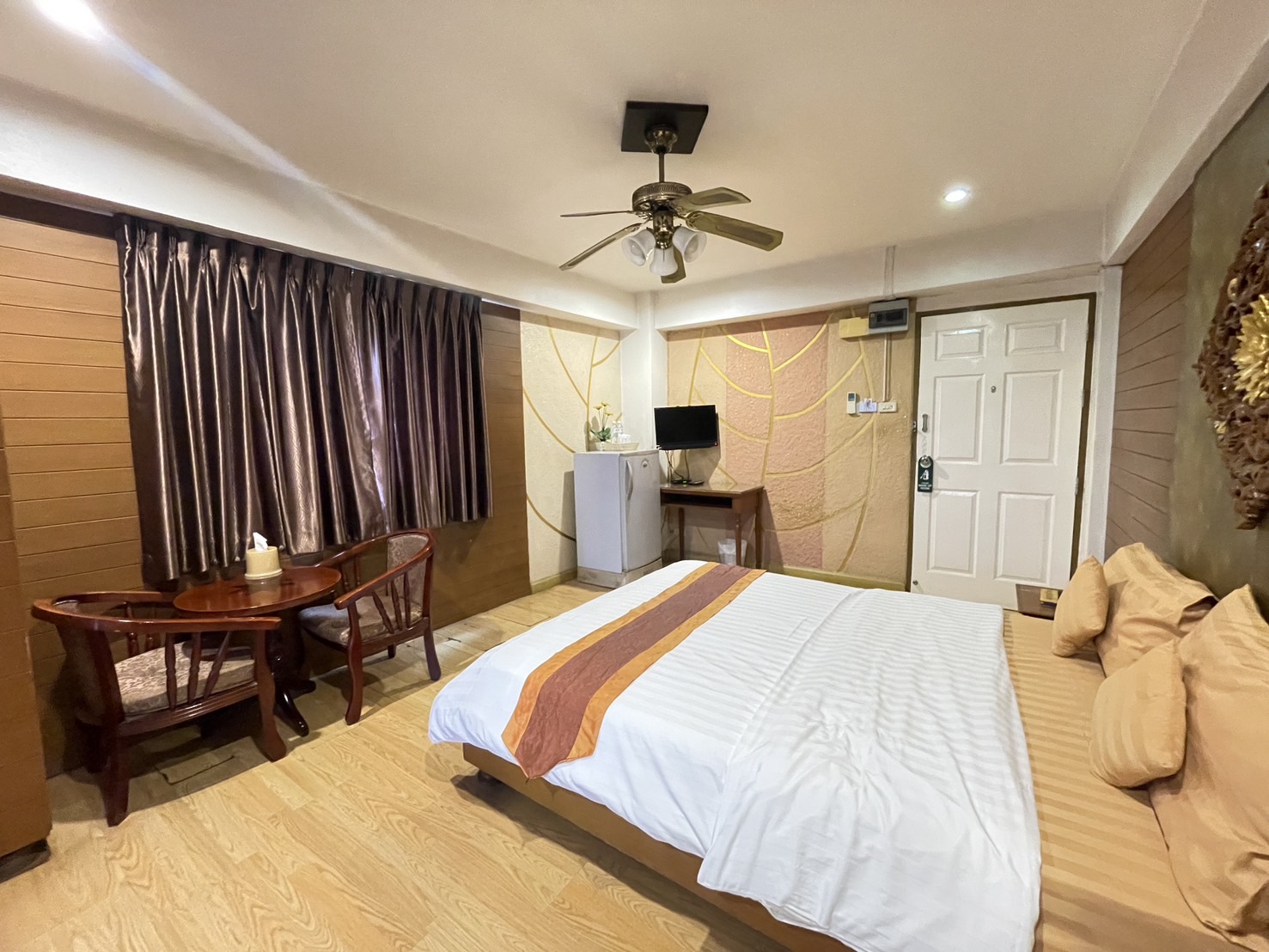 ห้องคอนเนอร์ C-706 (Standard Corner)