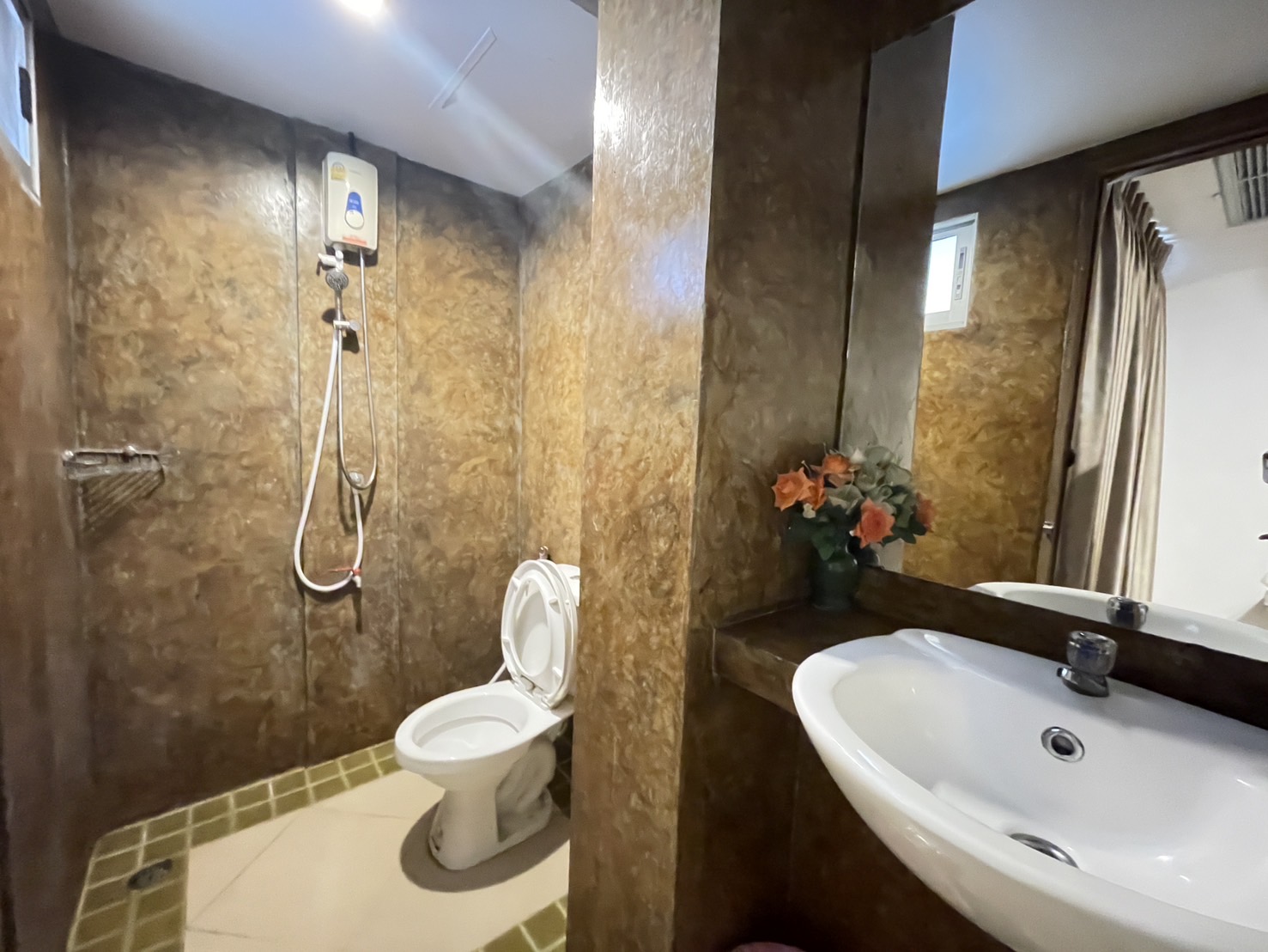 ห้องมาตรฐาน C-713 (standard)